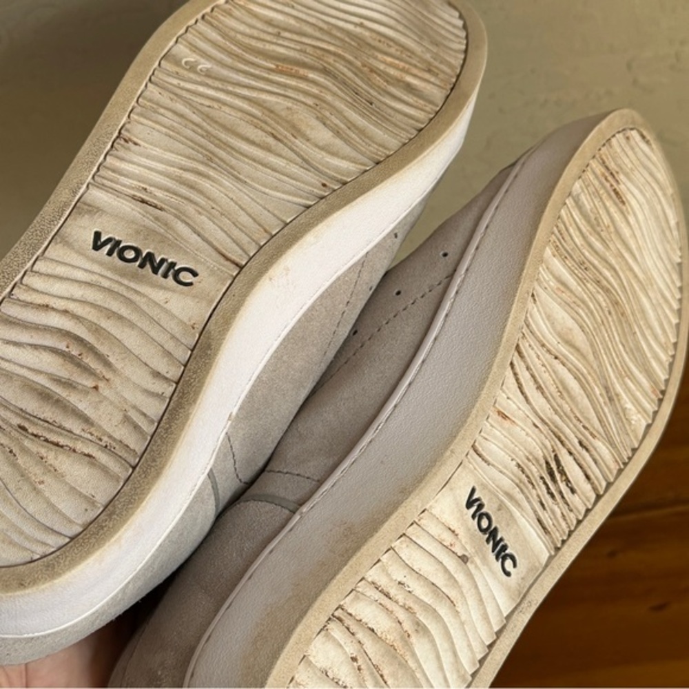 Women's Gray‎ Vionic Suede Casual Sneakers Ribbon laces size 9.5 - Picture 3 of 6